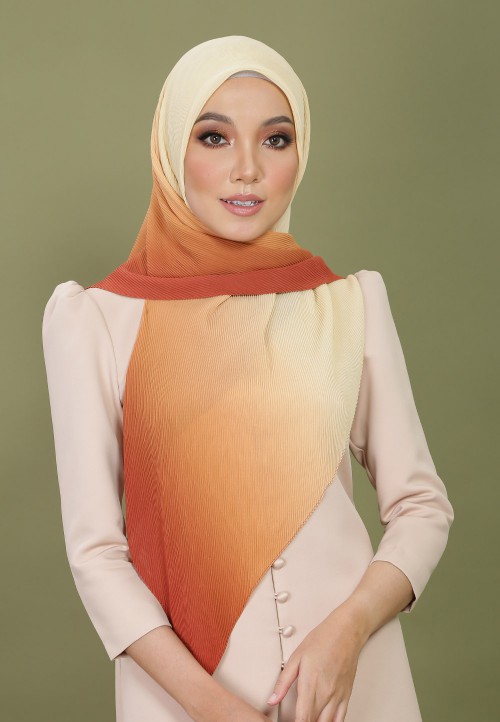 SQ 278 DUO OMBRE PLEATED