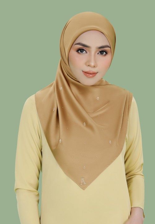 SQ RAZZLE PLAIN DIAMOND 219