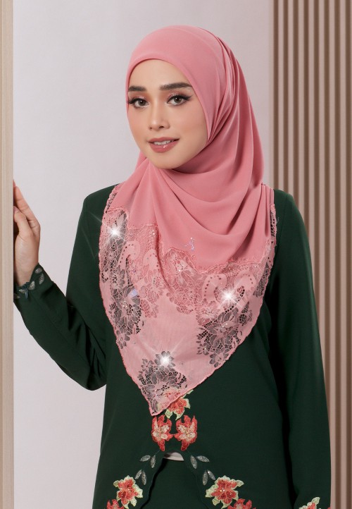 SQUARE PRIMROSE PLAIN LACE DIAMOND 249