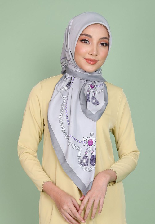 SQ TWIN TASSEL PTD DIAMOND 289