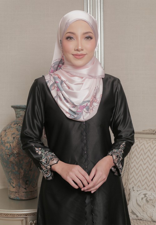 SHAWL 189 BLOSSOM PETALS PTD