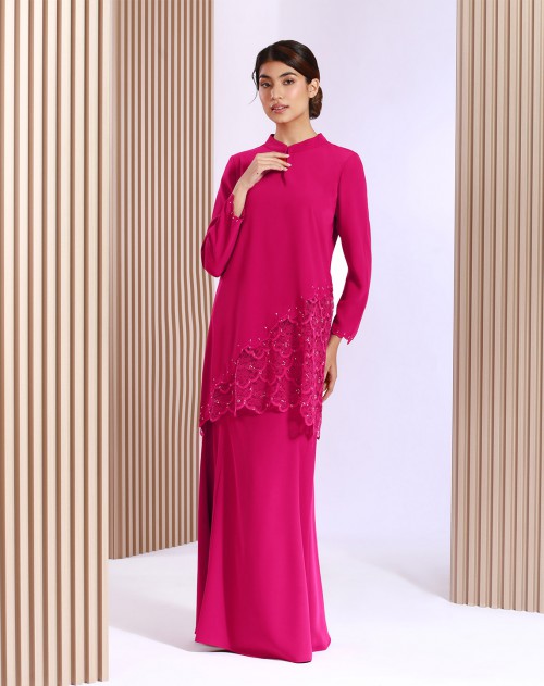 SURI BAJU KURUNG