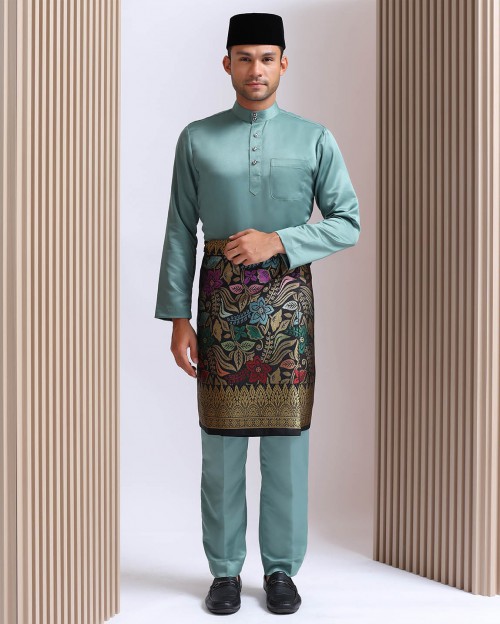 FALEEQ BAJU MELAYU