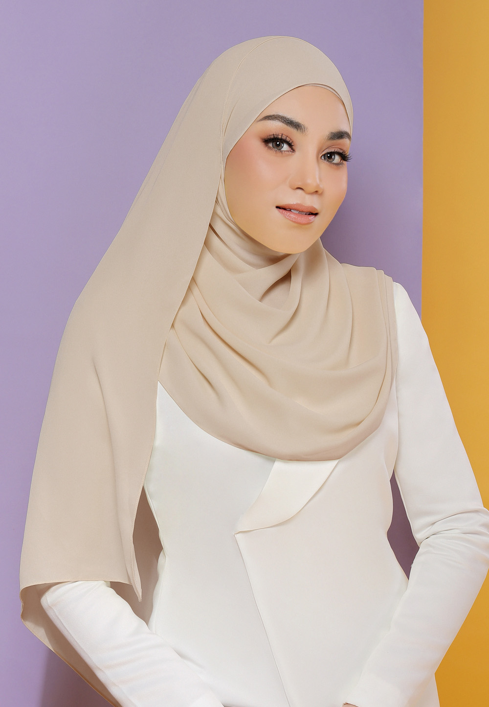 Ariani plain shawl 2025